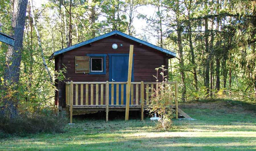 cabane camping peche correze